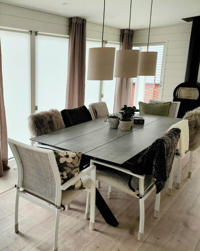 Kundbild - Rullgardin med Greenscreen-väv SEA från Luxaflex