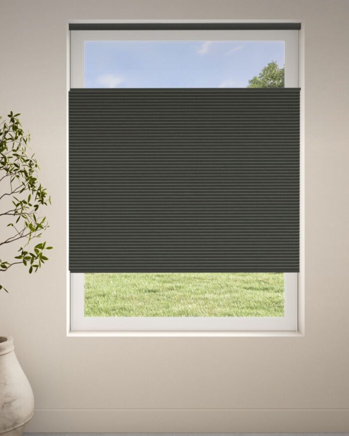 Måttbeställd duettegardin - mörkläggande - unik duo tone från luxaflex - Dubbeldrag - uppifrån & ner / nerifrån & upp (tillval)