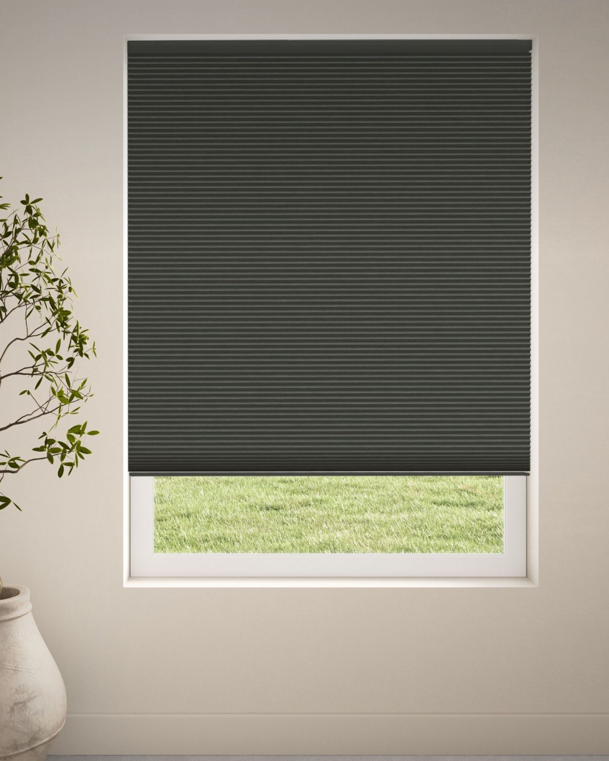 Måttbeställd duettegardin - mörkläggande - unik duo tone från luxaflex - uppifrån & ner (standard)