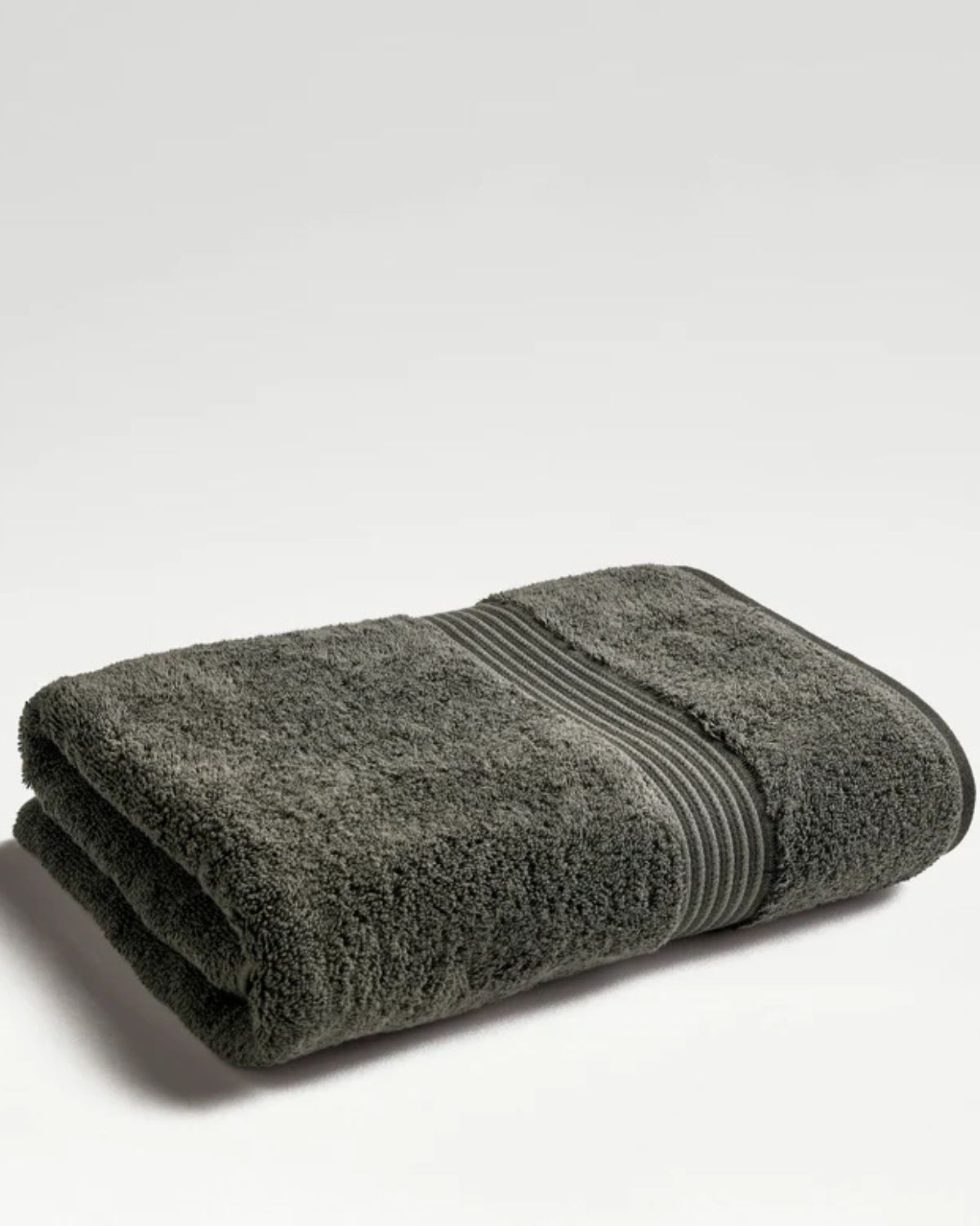 Mörkgrå handduk i suprima-bomull - premium - Supreme från Christy