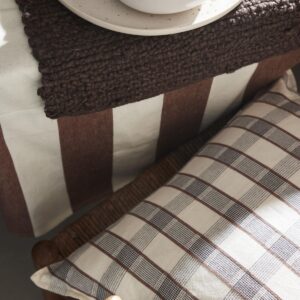 Rutigt kuddfodral 50x50cm - Svart/offwhite - Quadro - Jakobsdals