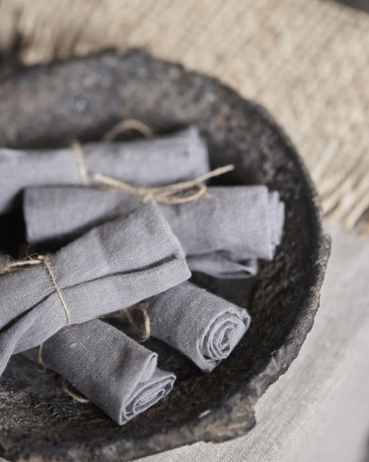 Tygservetter i 100% linne - Grå 4-pack 40x40 cm - Mandela från Boel & Jan Tygservetter i 100% linne - Grå 4-pack 40x40 cm - Mandela från Boel & Jan