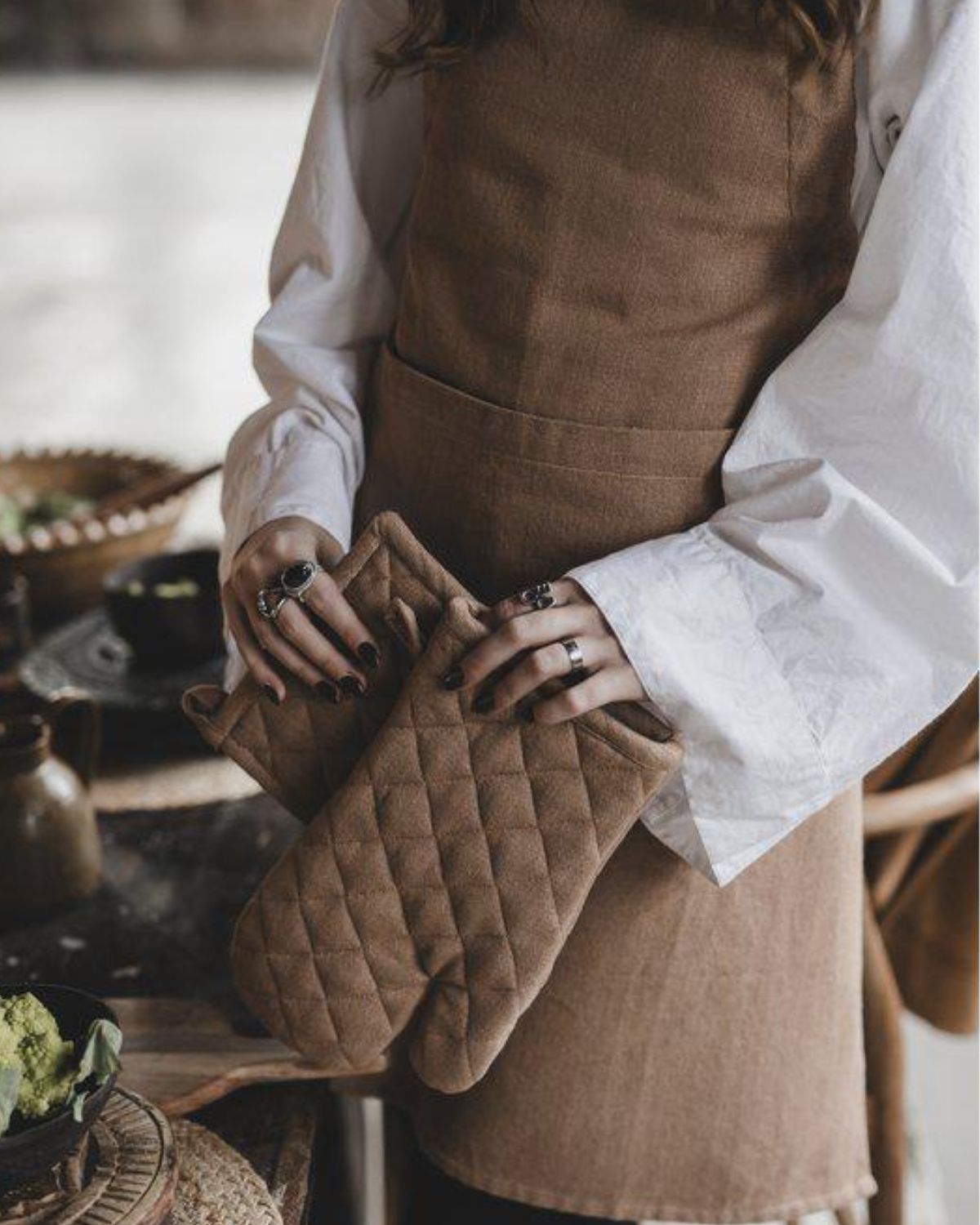 Förkläde Gusto 70x90 cm - Brun/cognac - Jakobsdals - miljöbild