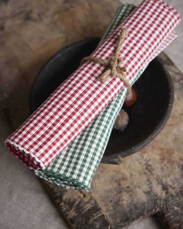 Rutig bordslöpare 35x120 cm - Gränna från Boel & Jan