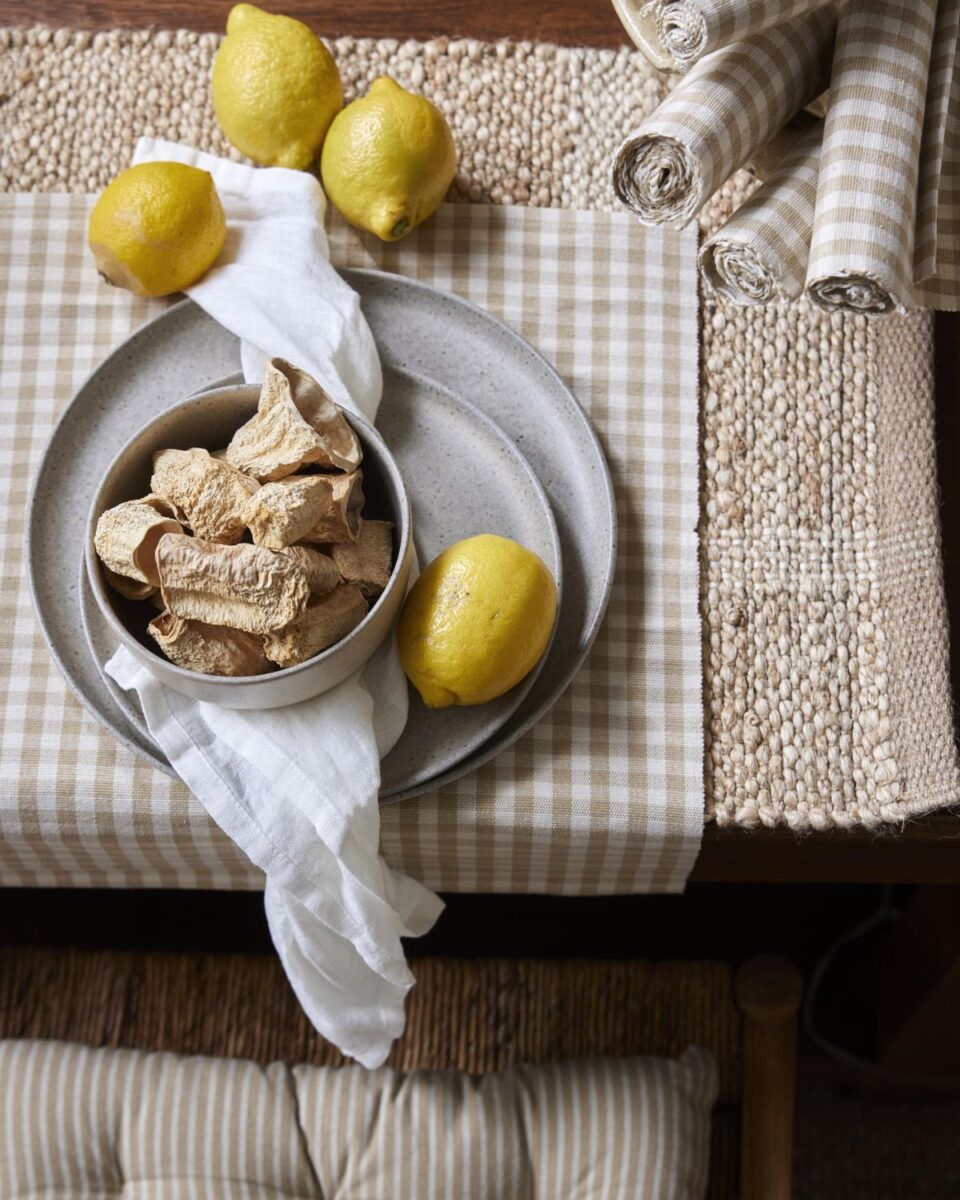 Rutig bordstablett Cafe - Beige_vit - Jabobsdals - Vacker dukning